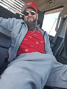 Stripchat Free Live Porn of Beardedtattood
