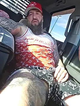 Stripchat Adult Webcam of Beardedtattood