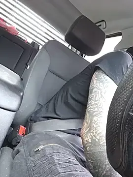 Stripchat Free Porn Cam of Beardedtattood