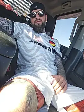Stripchat Live Porn of Beardedtattood