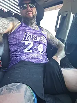 Stripchat Watch Live Sex Cams of Beardedtattood