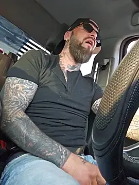 Stripchat Adult Webcam of Beardedtattood