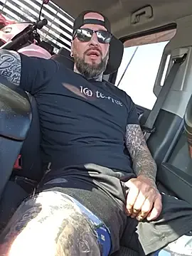 Stripchat Best Webcam of Beardedtattood