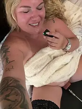 Stripchat Live Porn of Jolina_Juice