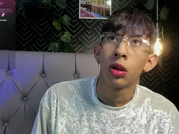Stripchat Live Porn of Tommy_Fox