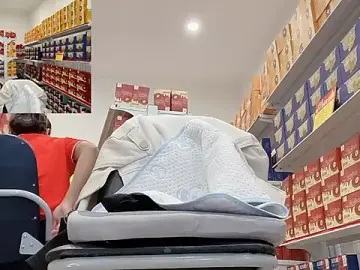 Stripchat Best Webcam of Sneaky_Cumshoot
