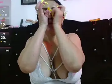 Stripchat Private Sex Chat of AnnytayIris69