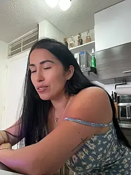 Stripchat Best live sex cam show of areviklusine1