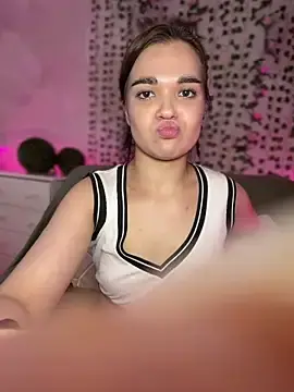 Stripchat Live Sex of BabyShy-