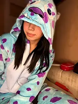 Stripchat Best live sex cam show of Laura-Khalifa