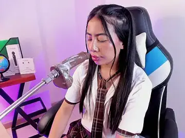 Stripchat Free Live Porn of Valecute_
