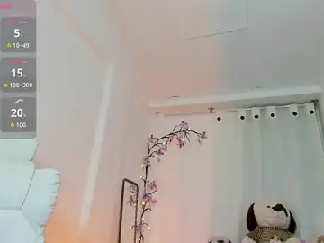 Stripchat Live Sex Cam of naughty_sexyy_girl_1