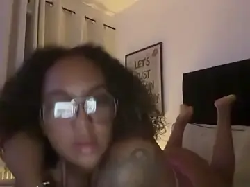 Stripchat Free Porn Cam of Celicaxo