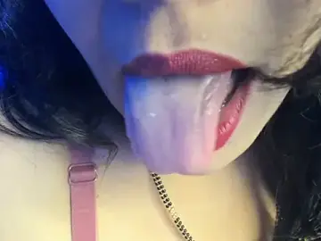 Stripchat Watch Live Sex Cams of tarivishu11
