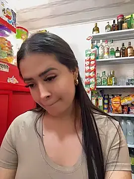 Stripchat Live Sex Cam of Sara_fun
