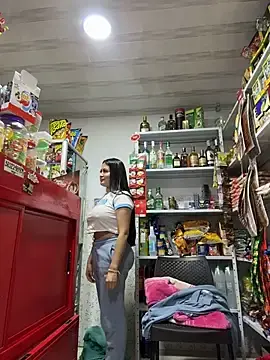 Stripchat Live Sex Cam of Sara_fun