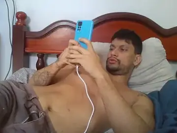 Stripchat Best live sex cam show of moreno_dotado22