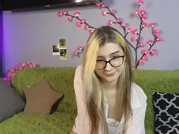 Stripchat Best live sex cam show of HellyCherry