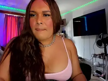 Stripchat Free Porn Cam of rubix_ts