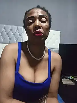 Stripchat Live Sex Cam of SEXYMOANSXX