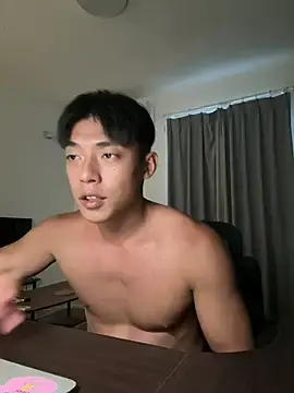 Stripchat Free Live Porn of Yooo17
