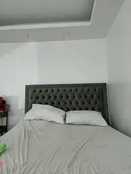 Stripchat Free Porn Cam of tsvivianaxxxxxxxx