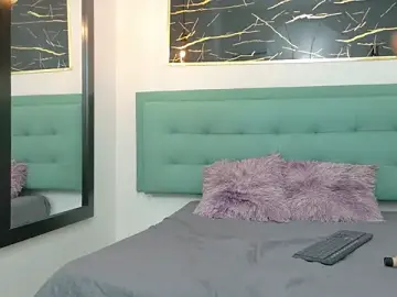 Stripchat Free Porn Cam of Agatha_Jones7