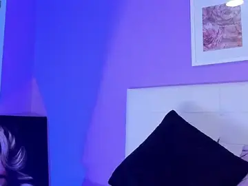 Stripchat Sex Cam of Charlotte11-11
