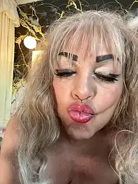 Stripchat Live Porn of scarlett_sexx69