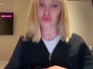 Stripchat Live Porn of Golden_Aline