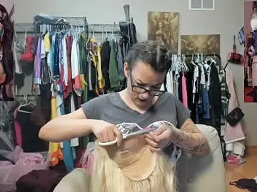 Stripchat Live Sex Cam of jessy0504