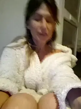 Stripchat Live Porn of CelynaRoss