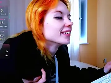 Stripchat Nude Webcam of Kiara_Age