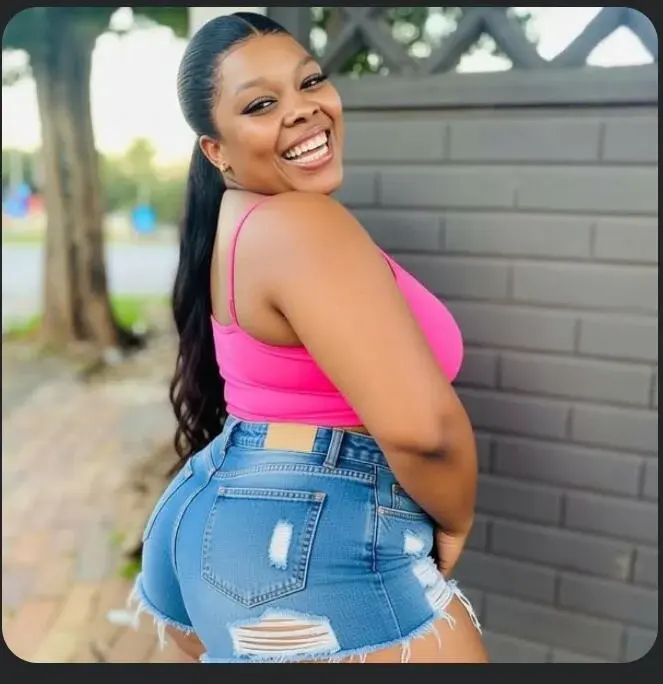BigbootyNickyx