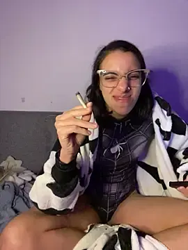 Stripchat Free Live Porn of Poison_Ivy_29