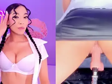 Stripchat Nude Webcam of ZendayaGrey
