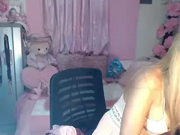Stripchat Sex Cam of Devilish_Saintz69