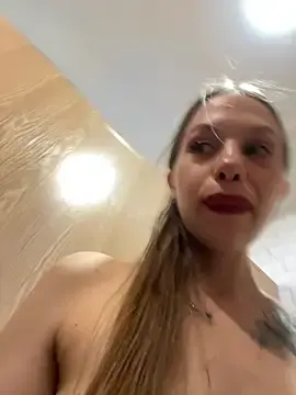 Stripchat Live Sex Cam of Olivia_Jemison