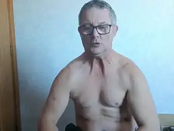 Stripchat Nude Webcam of daddy_man