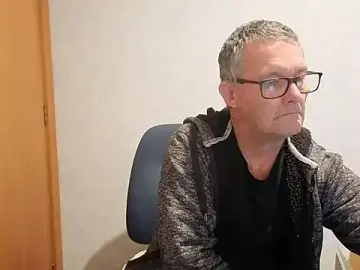 Stripchat Best live sex cam show of daddy_man