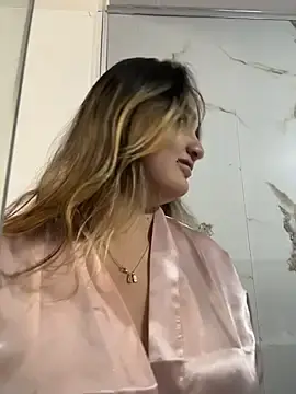 Stripchat Free Live Porn of Antonella_Julieta