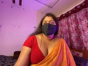 Stripchat Adult Video Chat of LouleyRanii_Telugu