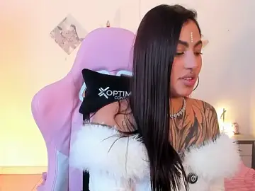 Stripchat Free Live Porn of Kayla_foxxy