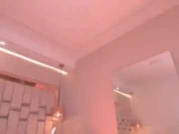 Stripchat Adult Webcam of FoxxxyPink