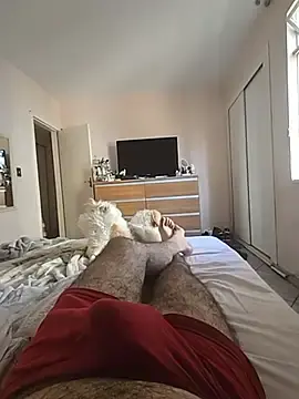 Stripchat Live Sex Cam of MysterBearMG