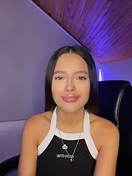 Stripchat Watch Live Sex Cams of Sofia18_pinkk