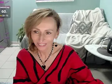 Stripchat Live Sex of HornyMilf_777