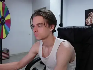 Stripchat Free Porn Cam of David_Heath
