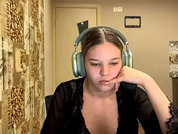 Stripchat Adult Webcams of HellyRay