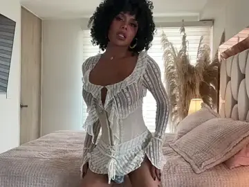 Stripchat Free Live Porn of HOT_LADY_777